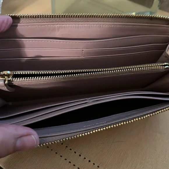 Miu Miu Long Zip Around Croc Embossed Beige Wallet - Picture 7 of 9